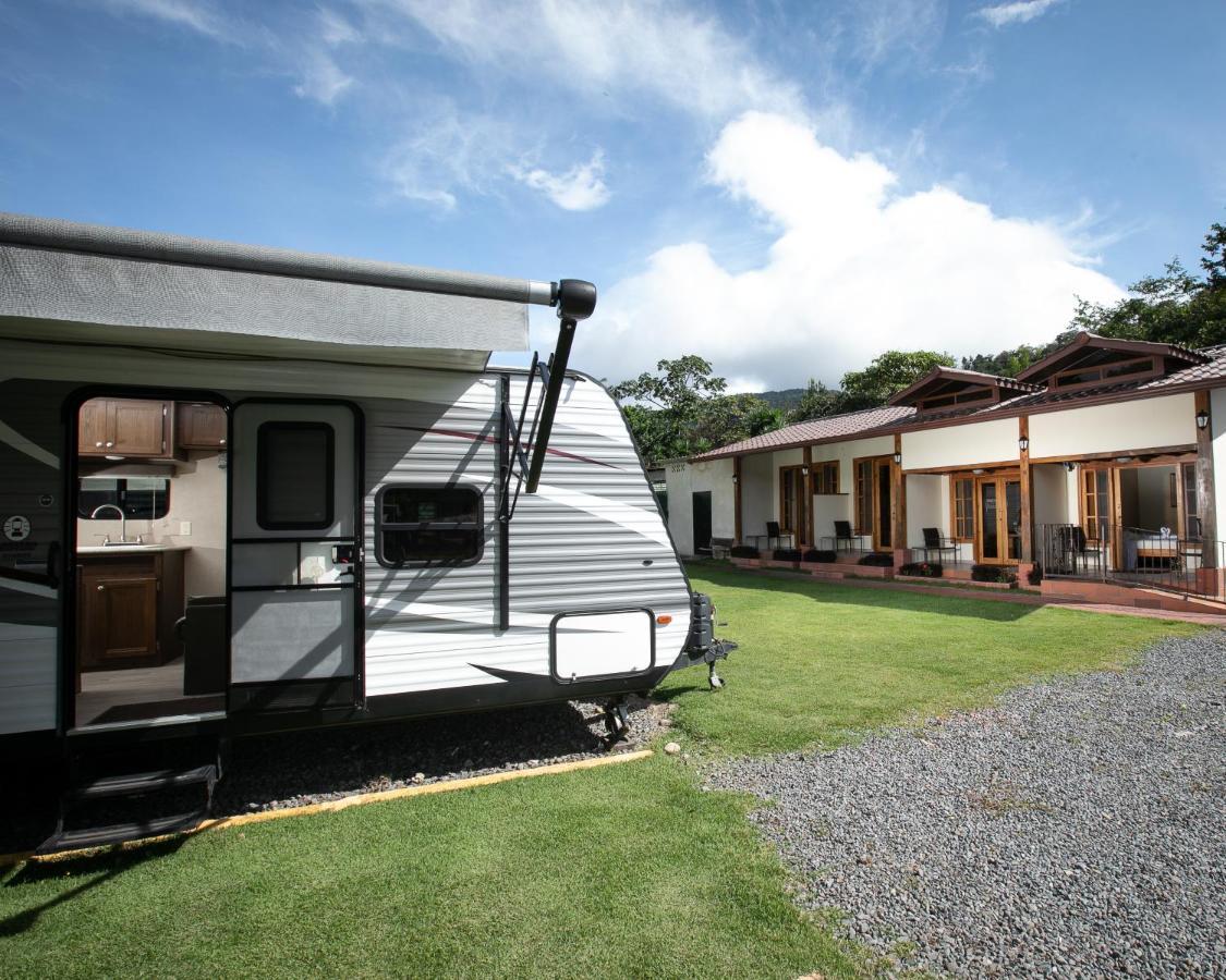 Panama Camping Park โบเกเต ภายนอก รูปภาพ